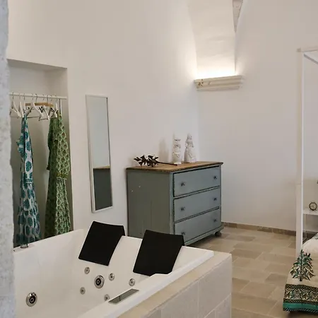 Lejlighed Silentio N2-ostuni-jacuzzi