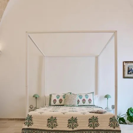 Silentio N2-ostuni-jacuzzi * Ostuni